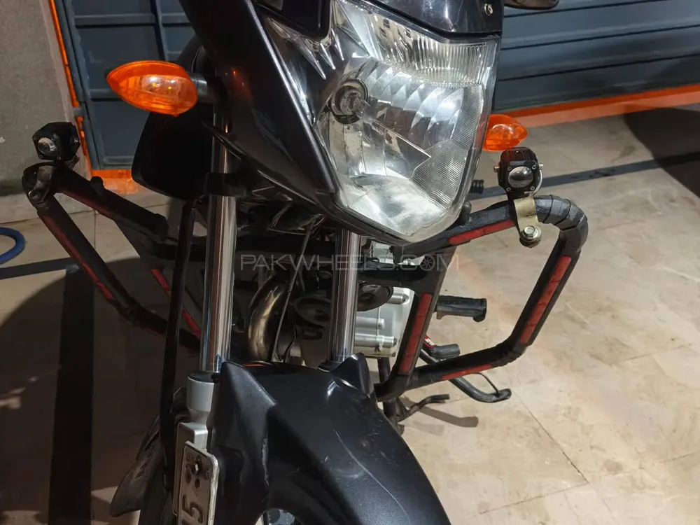 Yamaha YBR 125 2015 for Sale Yamaha YBR 125 2015 for Sale Image-12