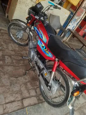 Honda CD 70 2024