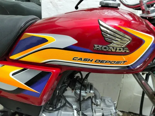 Honda CD 70 2025
