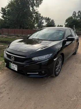 Honda Civic Oriel 1.8 i-VTEC CVT 2016