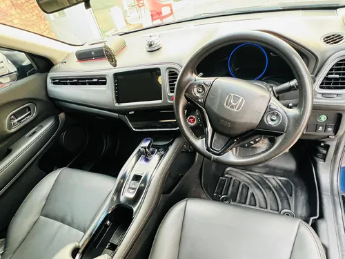 Honda Vezel Hybrid X 2014