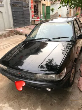 Mitsubishi Lancer 1990