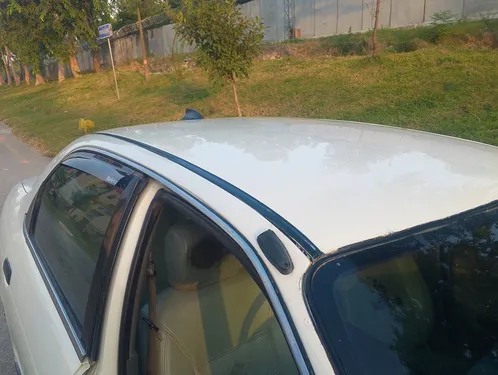 Suzuki Baleno JXR 2005