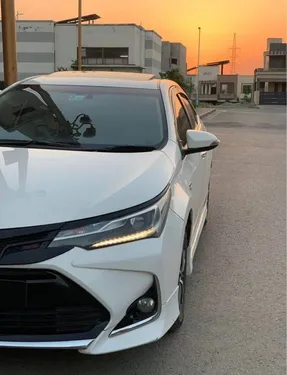 Toyota Corolla Altis Grande CVT-i 1.8 2018