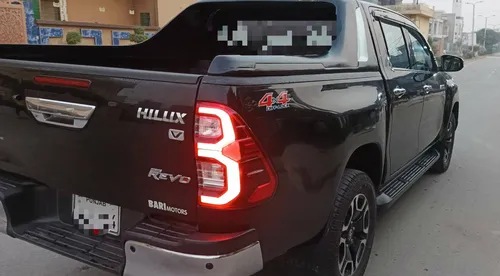 Toyota Hilux Revo V Automatic 2.8 2022
