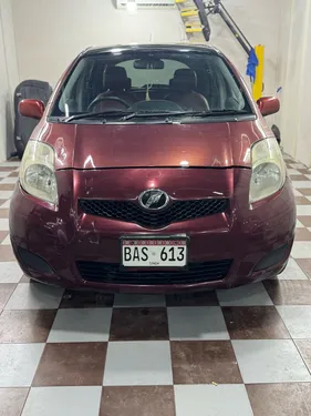 Toyota Vitz F 1.0 2010