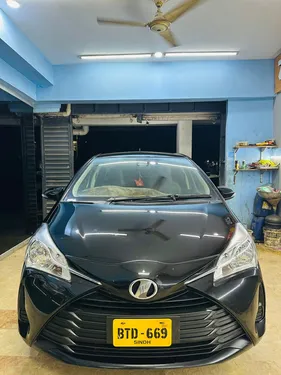 Toyota Vitz F 1.3 2017