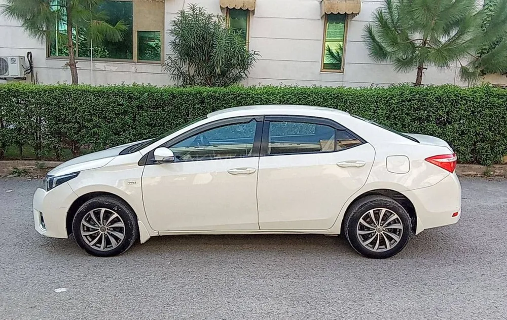 Toyota Corolla 2017 for Sale in Islamabad Toyota Corolla 2017 for Sale in Islamabad Image-4