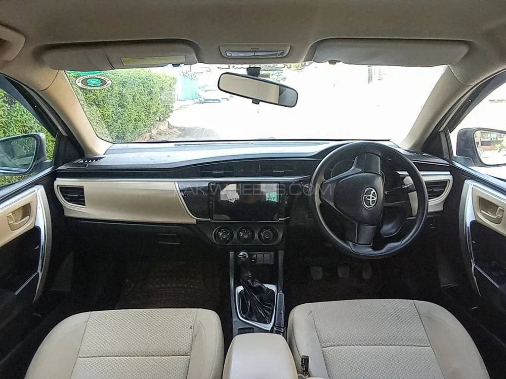 Toyota Corolla 2017 for Sale in Islamabad Toyota Corolla 2017 for Sale in Islamabad Image-9