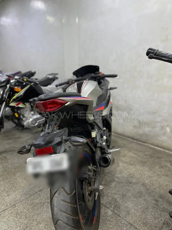 BMW HP 2 Sport 2021 for Sale Image-1