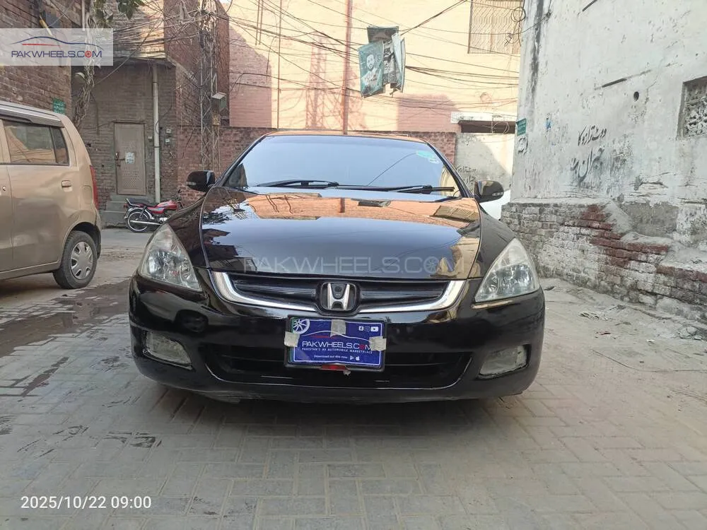 Honda Accord Tourer 2005 for Sale in Lahore Image-1