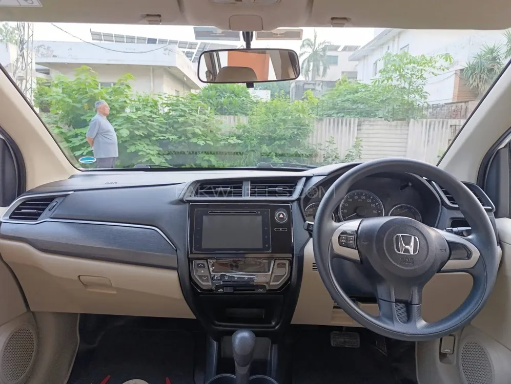 Honda BR-V 2022 for Sale in Lahore Honda BR-V 2022 for Sale in Lahore Image-4
