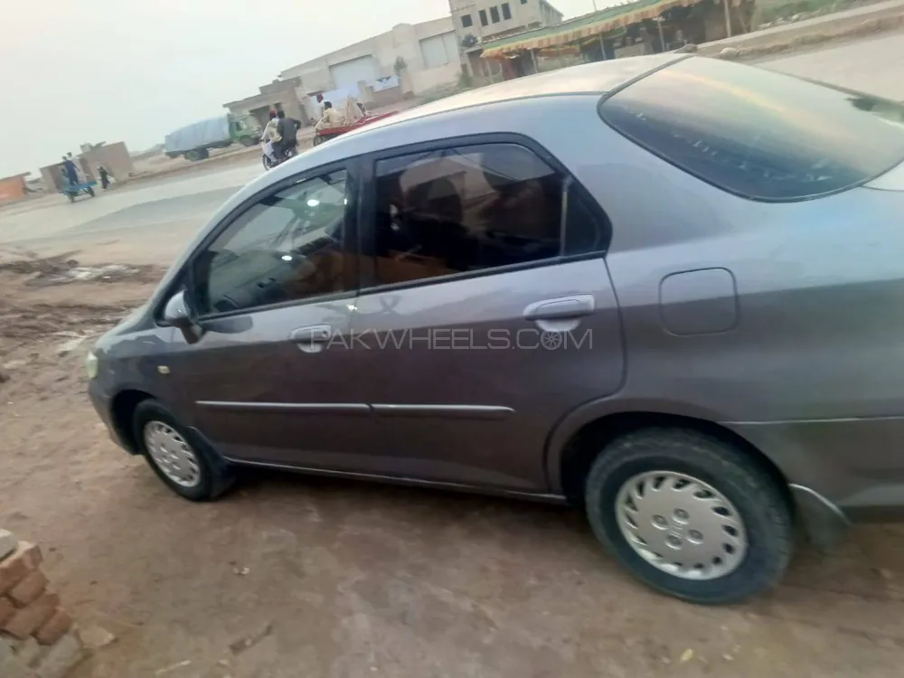 ہونڈا سٹی 2005 for Sale in جھنگ ہونڈا سٹی 2005 for Sale in جھنگ Image-14