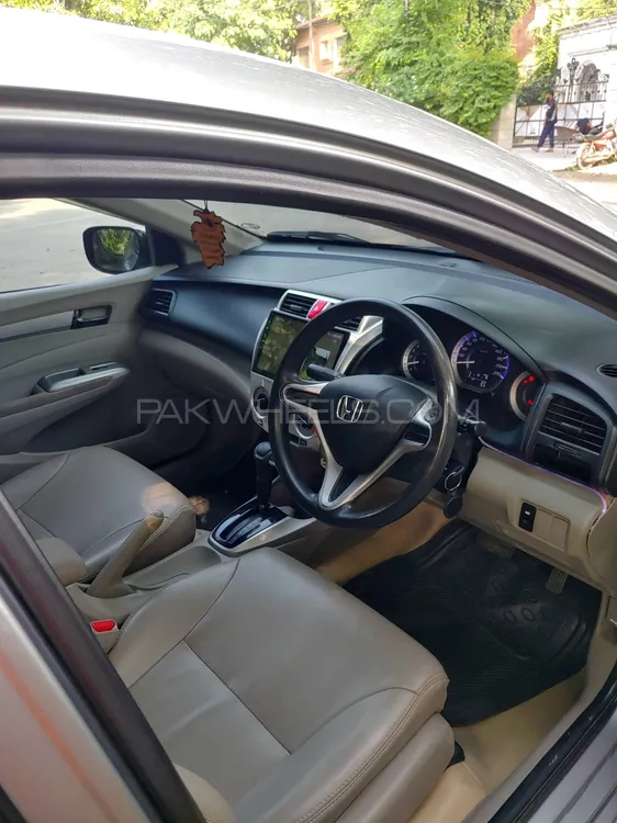 ہونڈا سٹی 2019 for Sale in لاہور ہونڈا سٹی 2019 for Sale in لاہور Image-11