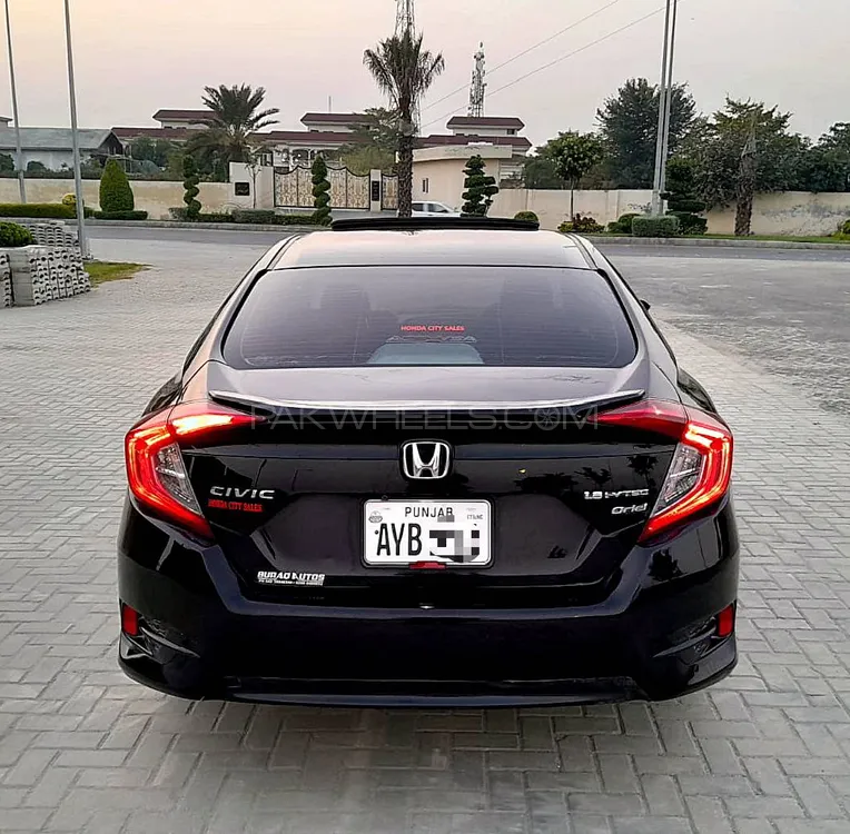 Honda Civic 2018 for Sale in Lahore Honda Civic 2018 for Sale in Lahore Image-9