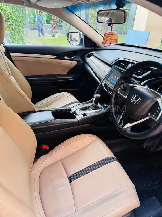 Honda Civic 2020 for Sale in Faisalabad Honda Civic 2020 for Sale in Faisalabad Image-6
