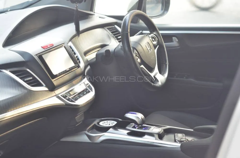Honda Jade 2015 for Sale in Lahore Image-1