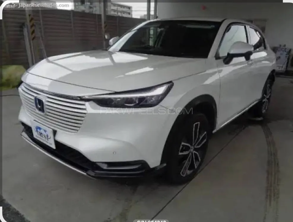 Honda Vezel 2021 for Sale in Multan Image-1