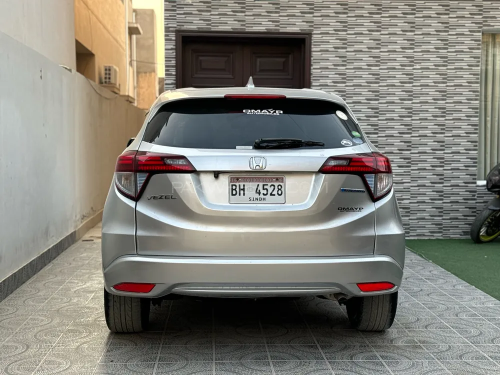 Honda Vezel 2014 for Sale in Karachi Honda Vezel 2014 for Sale in Karachi Image-6