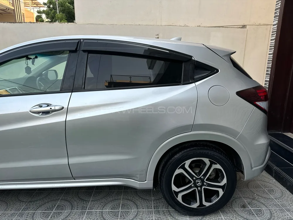 Honda Vezel 2014 for Sale in Karachi Honda Vezel 2014 for Sale in Karachi Image-18