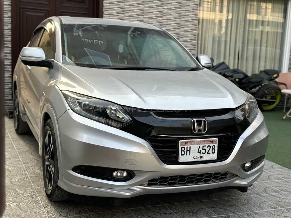 Honda Vezel 2014 for Sale in Karachi Honda Vezel 2014 for Sale in Karachi Image-2