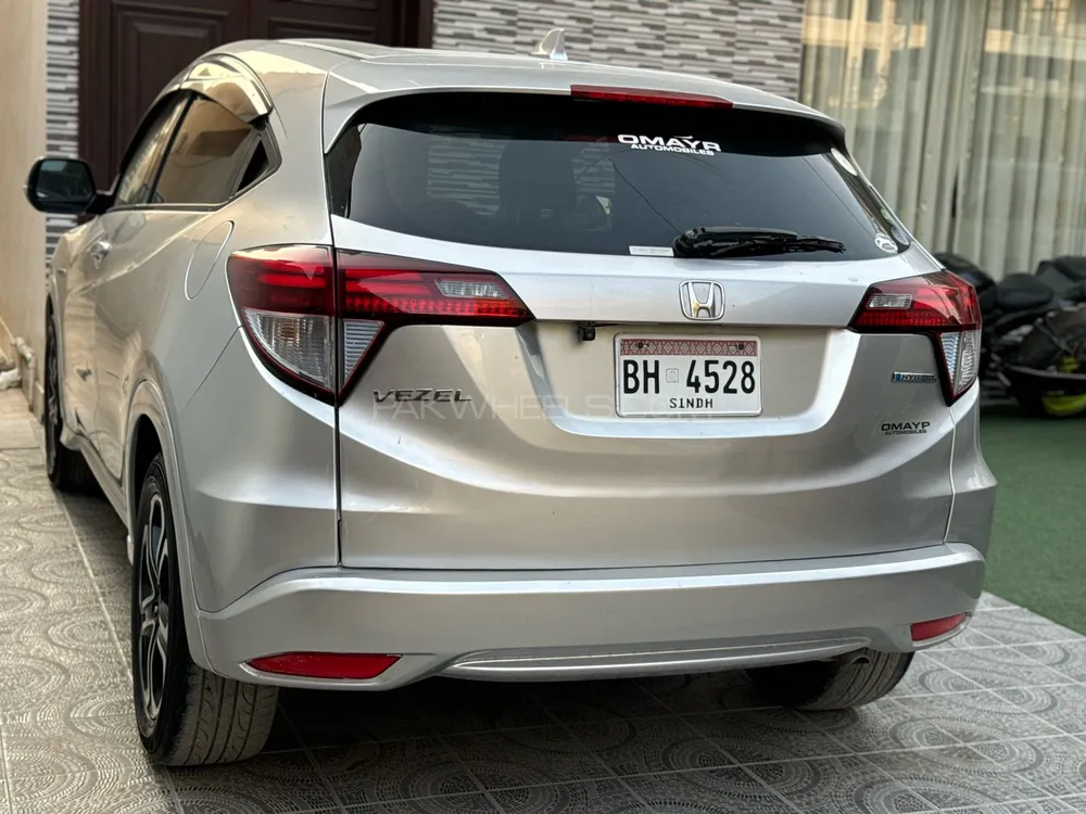 Honda Vezel 2014 for Sale in Karachi Honda Vezel 2014 for Sale in Karachi Image-8