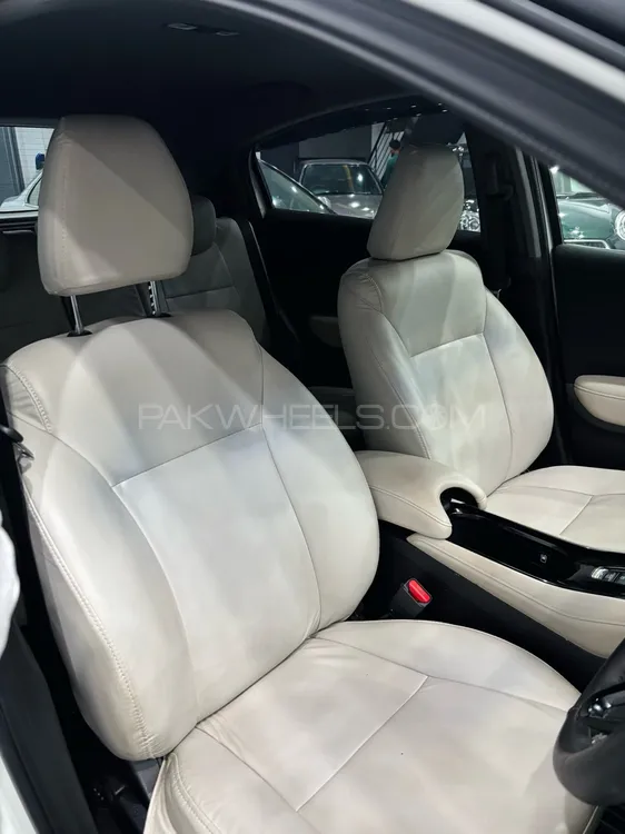 Honda Vezel 2016 for Sale in Karachi Honda Vezel 2016 for Sale in Karachi Image-6