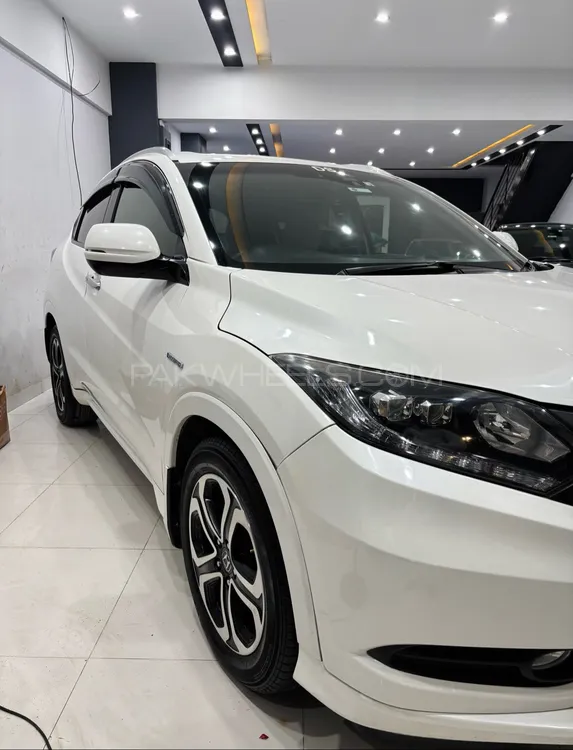 Honda Vezel 2016 for Sale in Karachi Honda Vezel 2016 for Sale in Karachi Image-8