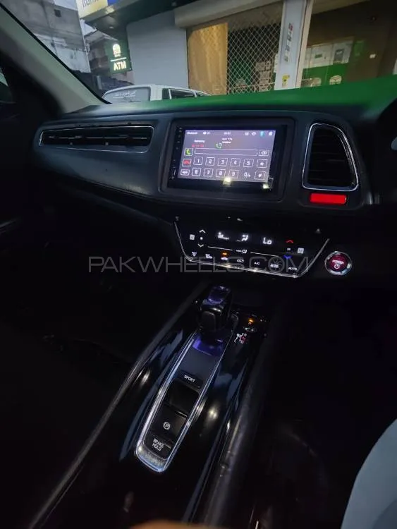 Honda Vezel 2014 for Sale in Islamabad Honda Vezel 2014 for Sale in Islamabad Image-6