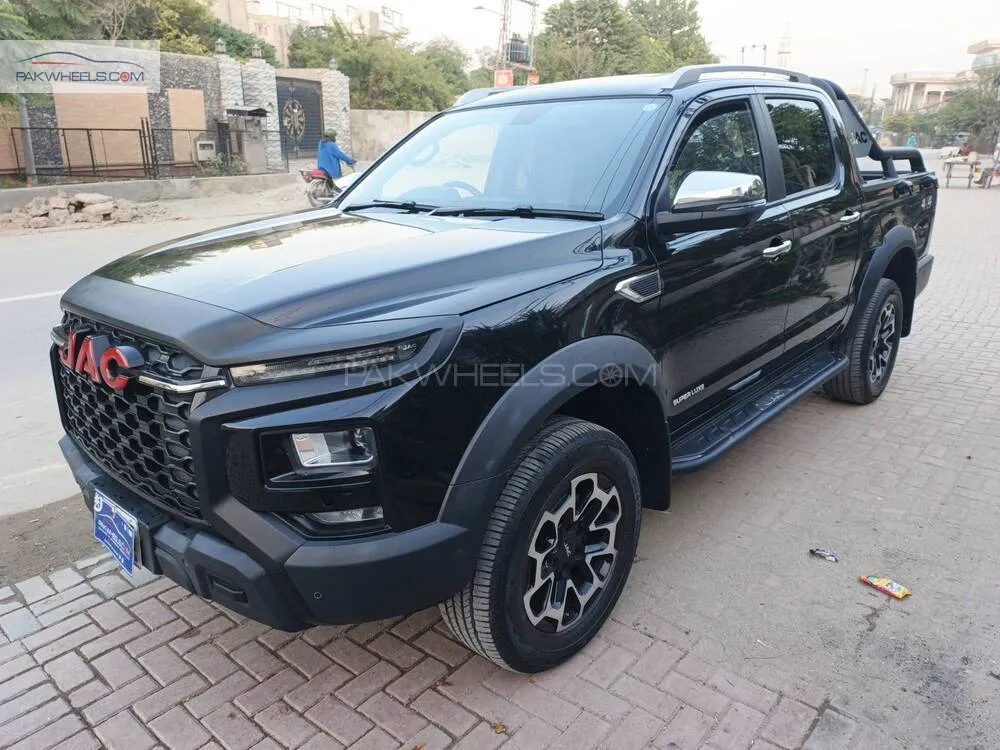 JAC T9 2025 for Sale in Rawalpindi JAC T9 2025 for Sale in Rawalpindi Image-3