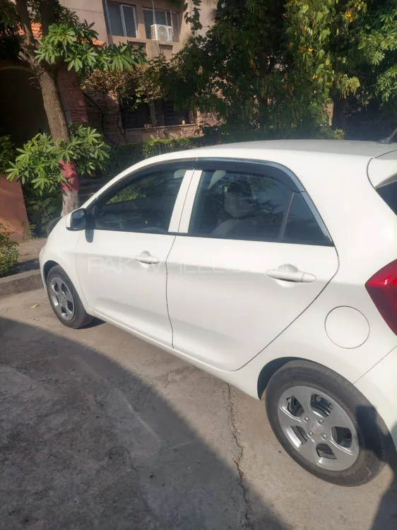 KIA Picanto 2021 for Sale in Islamabad KIA Picanto 2021 for Sale in Islamabad Image-3