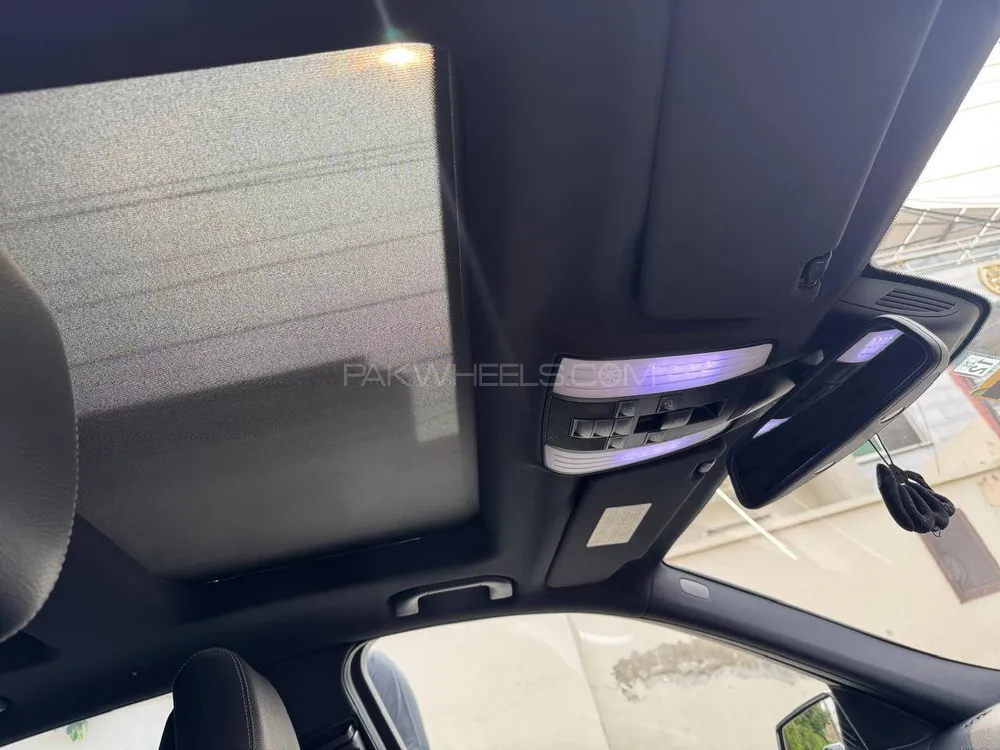 Mercedes Benz E Class 2011 for Sale in Lahore Mercedes Benz E Class 2011 for Sale in Lahore Image-3