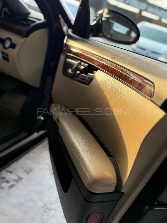 Mercedes Benz S Class 2008 for Sale in Peshawar Mercedes Benz S Class 2008 for Sale in Peshawar Image-12