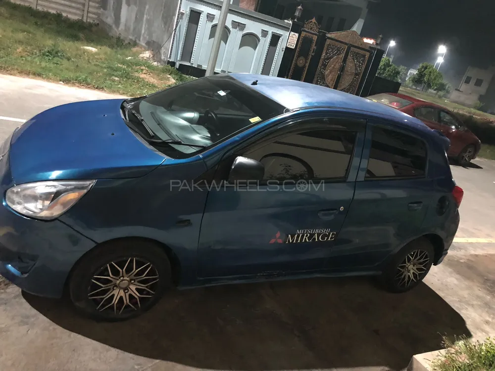 مٹسوبیشی میراج 2013 for Sale in گجرانوالہ مٹسوبیشی میراج 2013 for Sale in گجرانوالہ Image-3