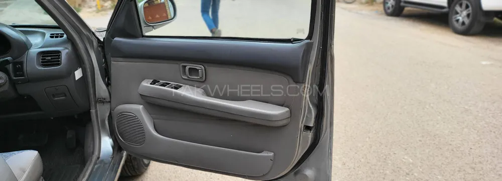Nissan March 2001 for Sale in Karachi Nissan March 2001 for Sale in Karachi Image-8