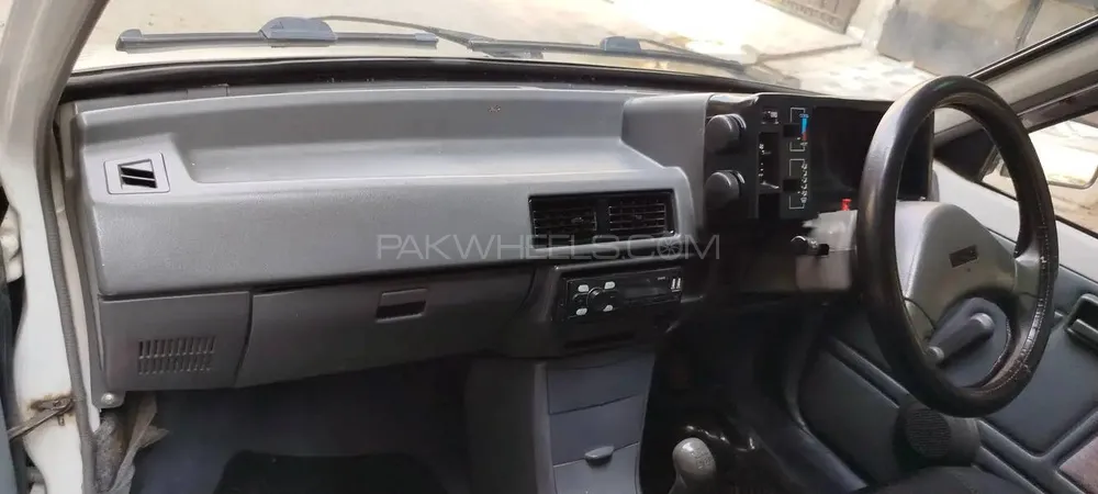 Suzuki Mehran 2016 for Sale in Lahore Suzuki Mehran 2016 for Sale in Lahore Image-4