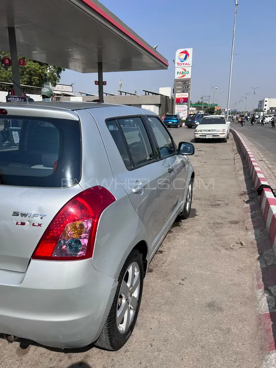 Suzuki Swift 2010 for Sale in Karachi Suzuki Swift 2010 for Sale in Karachi Image-3