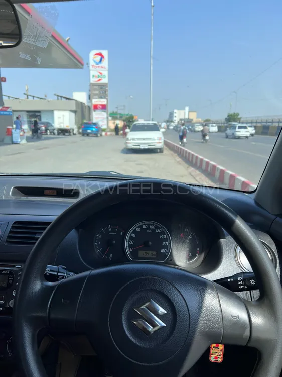 Suzuki Swift 2010 for Sale in Karachi Suzuki Swift 2010 for Sale in Karachi Image-14