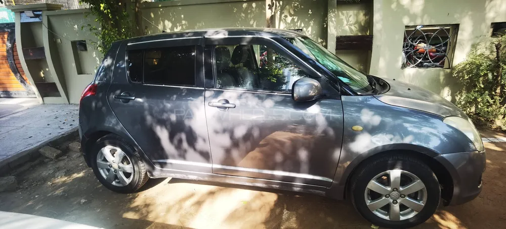 Suzuki Swift 2013 for Sale in Islamabad Image-1