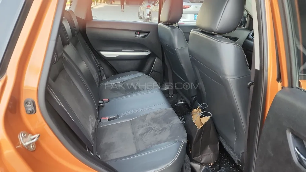 Suzuki Vitara 2017 for Sale in Sialkot Suzuki Vitara 2017 for Sale in Sialkot Image-5