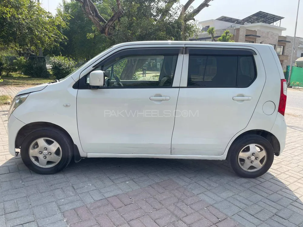سوزوکی ویگن آر 2013 for Sale in اسلام آباد سوزوکی ویگن آر 2013 for Sale in اسلام آباد Image-9