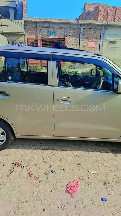 Suzuki Wagon R 2015 for Sale in Faisalabad Suzuki Wagon R 2015 for Sale in Faisalabad Image-6