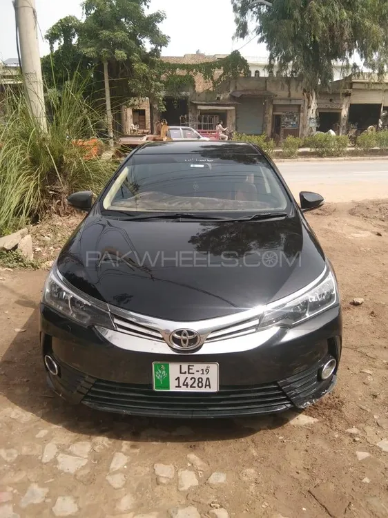 Toyota Corolla 2019 for Sale in Faisalabad Image-1