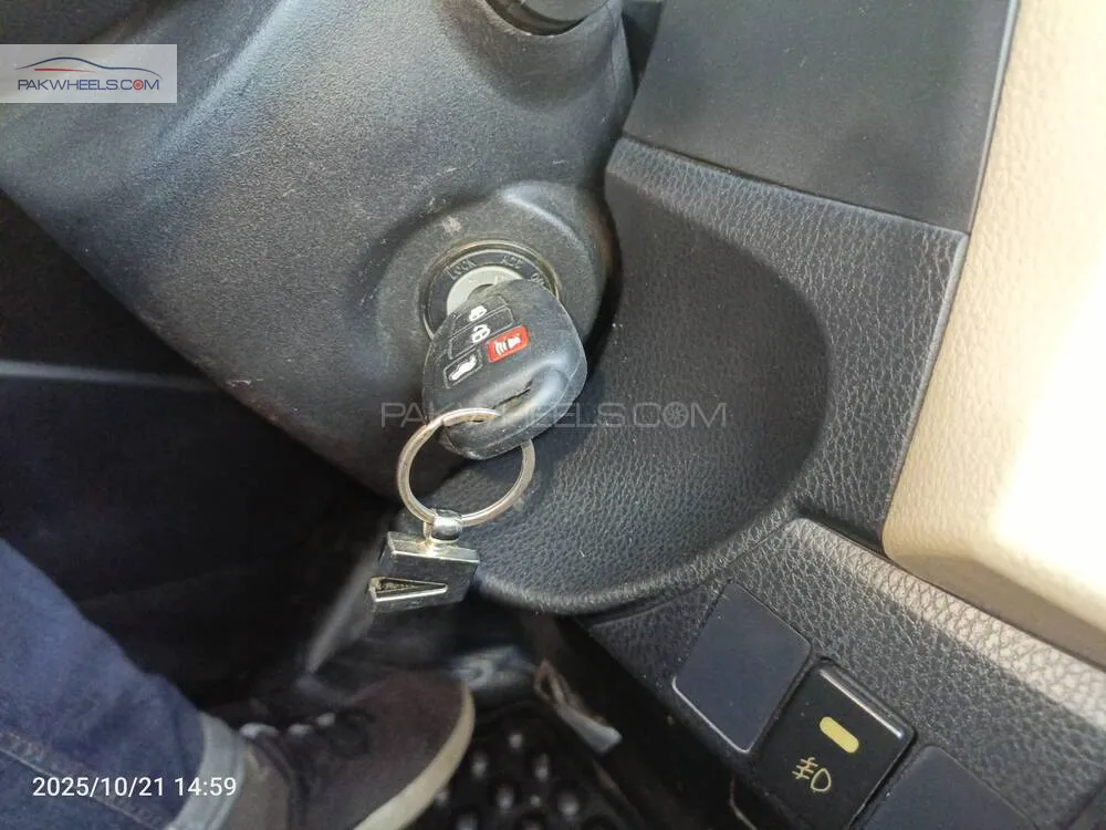 Toyota Corolla 2017 for Sale in Lahore Toyota Corolla 2017 for Sale in Lahore Image-13