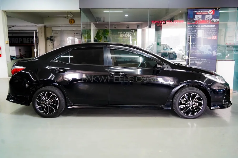 Toyota Corolla 2024 for Sale in Lahore Toyota Corolla 2024 for Sale in Lahore Image-5