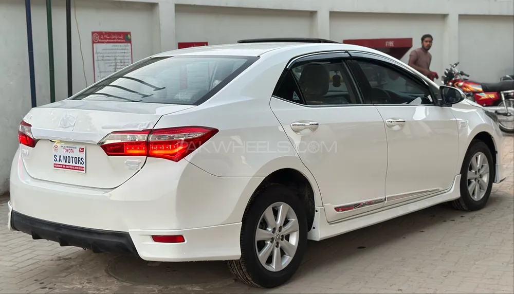 Toyota Corolla 2017 for Sale in Gujranwala Toyota Corolla 2017 for Sale in Gujranwala Image-8