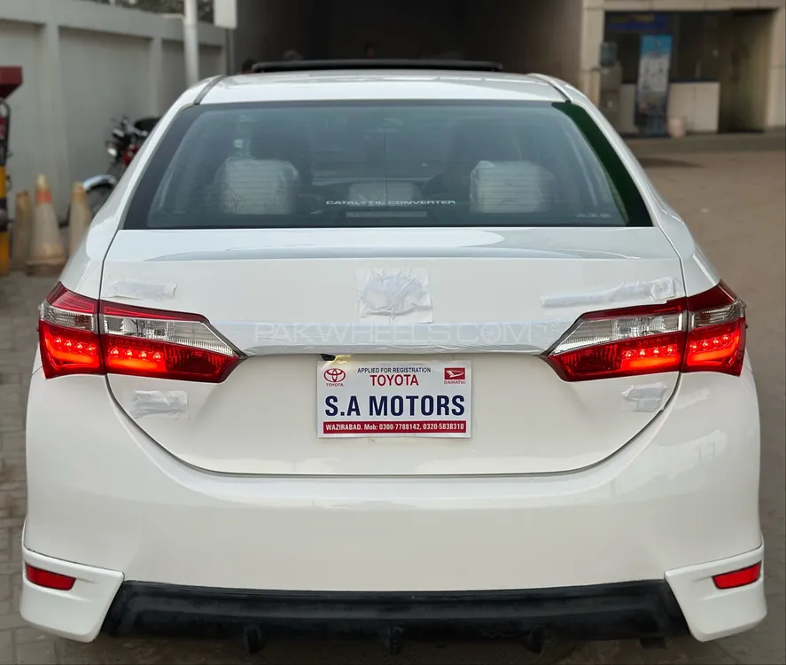 Toyota Corolla 2017 for Sale in Gujranwala Toyota Corolla 2017 for Sale in Gujranwala Image-3