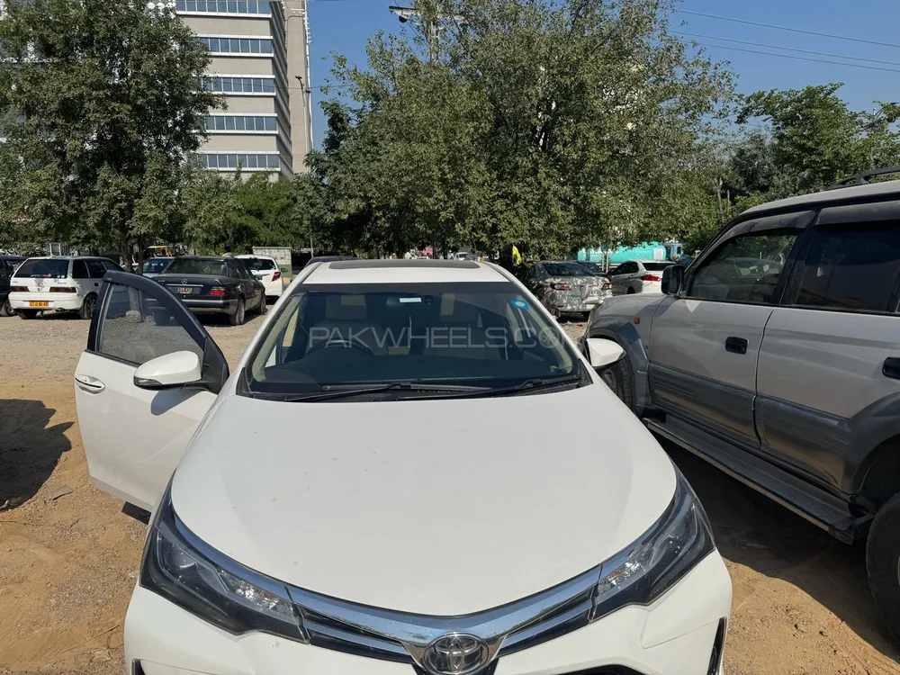 Toyota Corolla 2019 for Sale in Islamabad Image-1