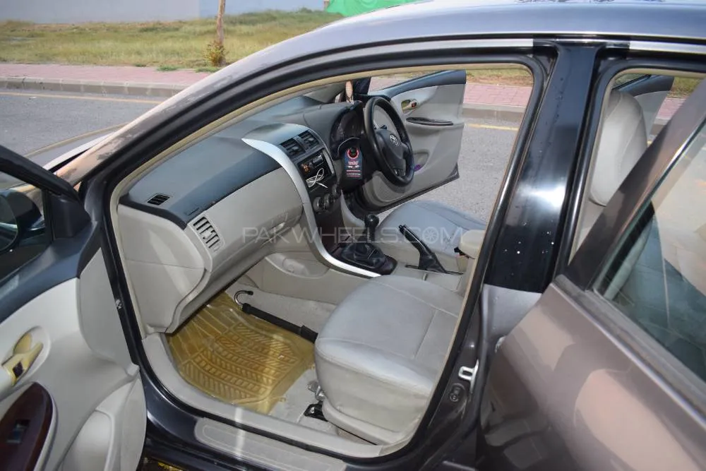 Toyota Corolla 2013 for Sale in Lahore Toyota Corolla 2013 for Sale in Lahore Image-3