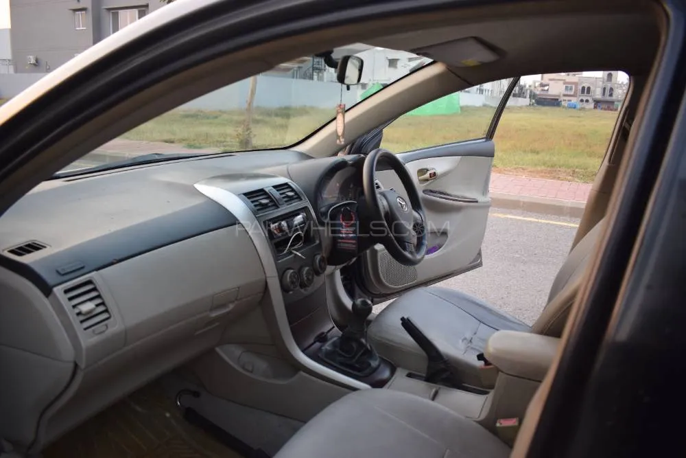 Toyota Corolla 2013 for Sale in Lahore Toyota Corolla 2013 for Sale in Lahore Image-4